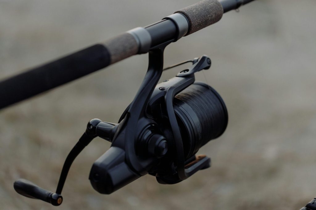 The Art of Angling: Navigating the Realm of Fishing Reels